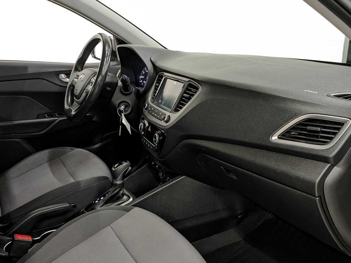Купить Hyundai Solaris с пробегом. Фото: #8