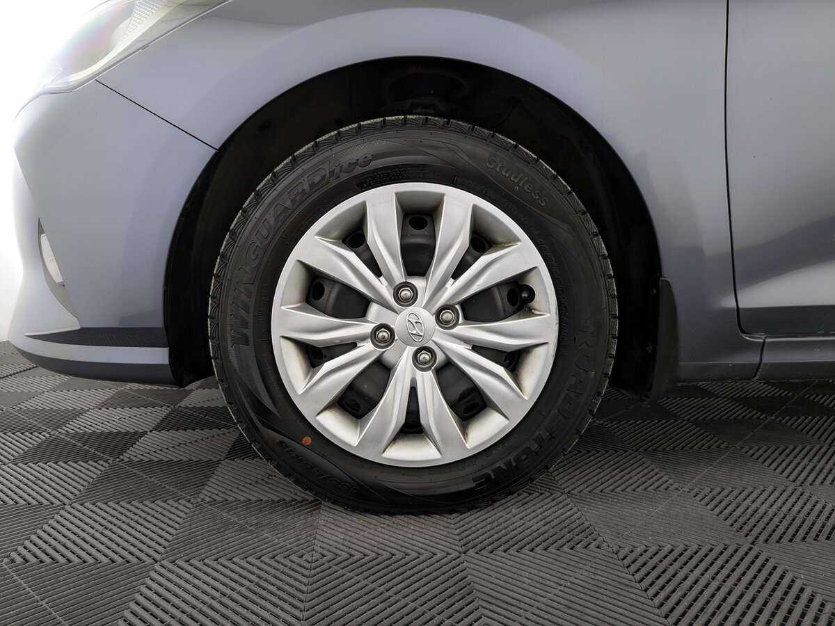 Купить Hyundai Solaris с пробегом. Фото: #11