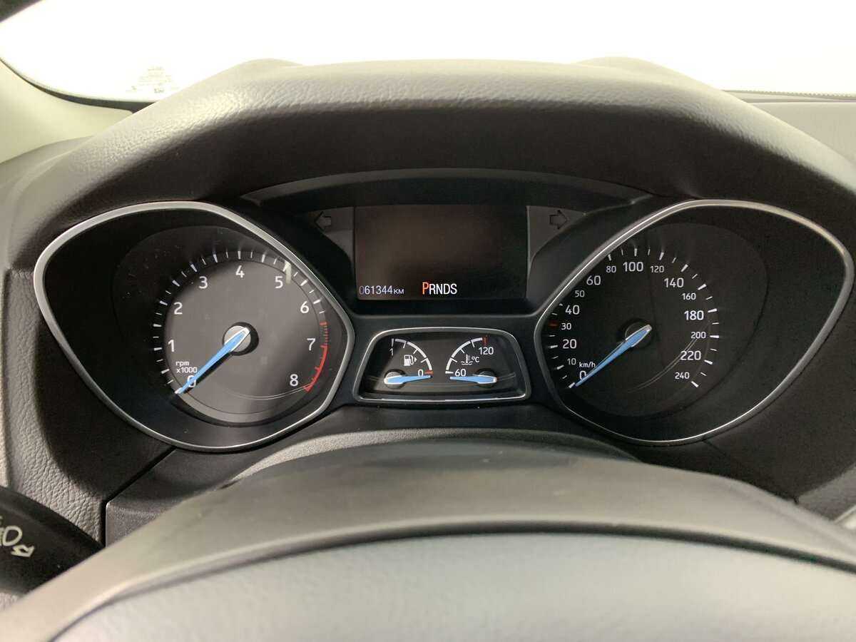 Купить Ford Focus с пробегом. Фото: #10