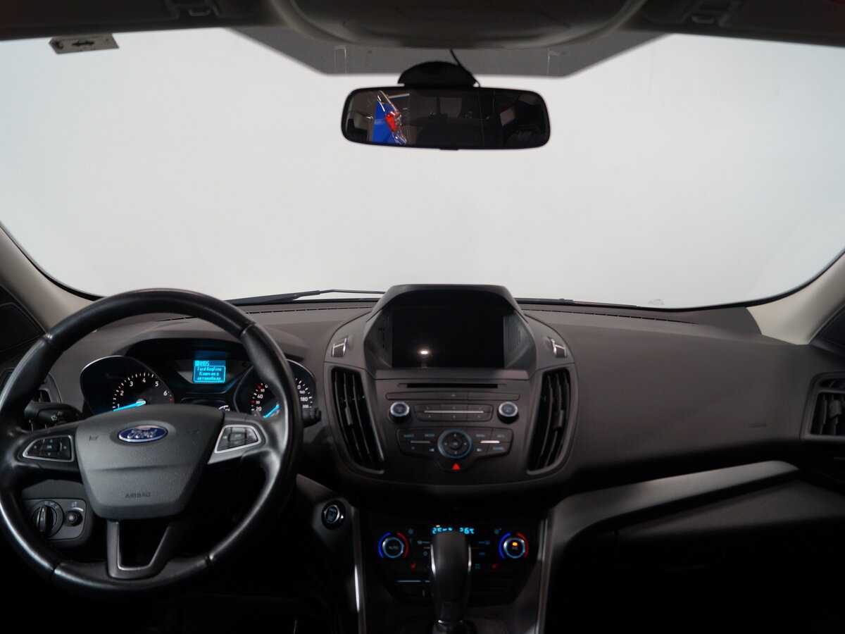 Купить Ford Kuga с пробегом. Фото: #6