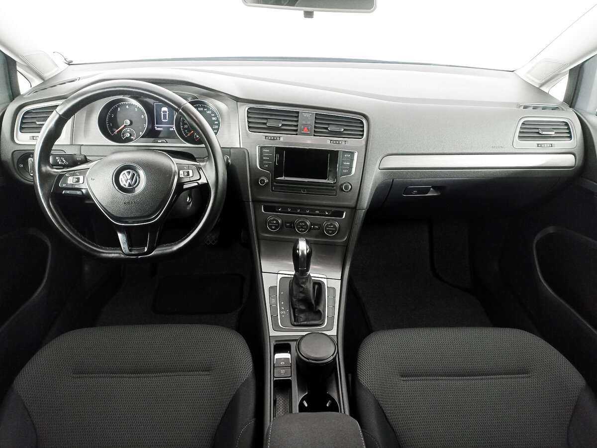 Купить Volkswagen Golf с пробегом. Фото: #11