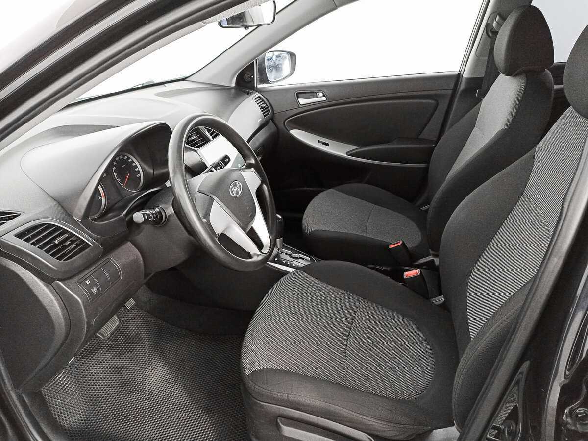 Купить Hyundai Solaris с пробегом. Фото: #15
