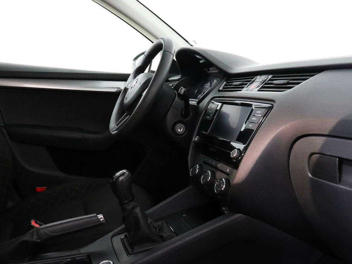 Купить Skoda Octavia с пробегом. Фото: #5