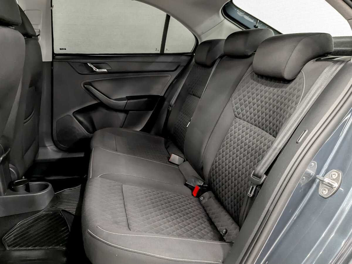 Купить Skoda Rapid с пробегом. Фото: #11