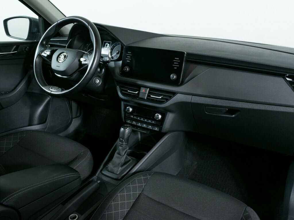 Купить Skoda Rapid с пробегом. Фото: #6