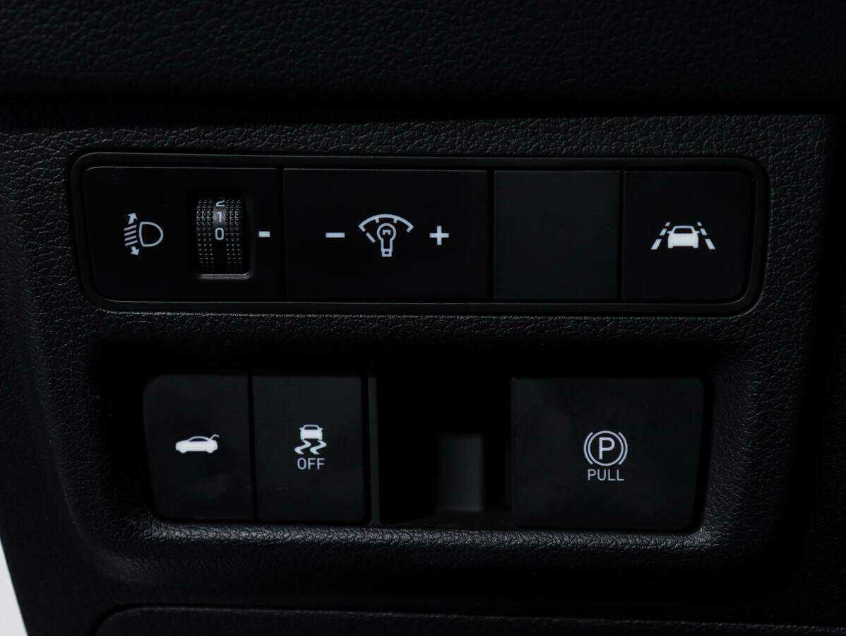 Купить Hyundai Sonata с пробегом. Фото: #21