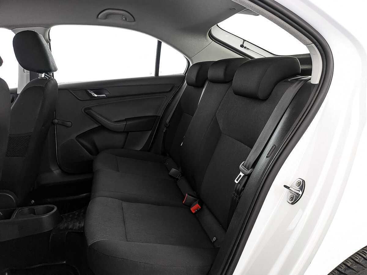 Купить Skoda Rapid с пробегом. Фото: #15