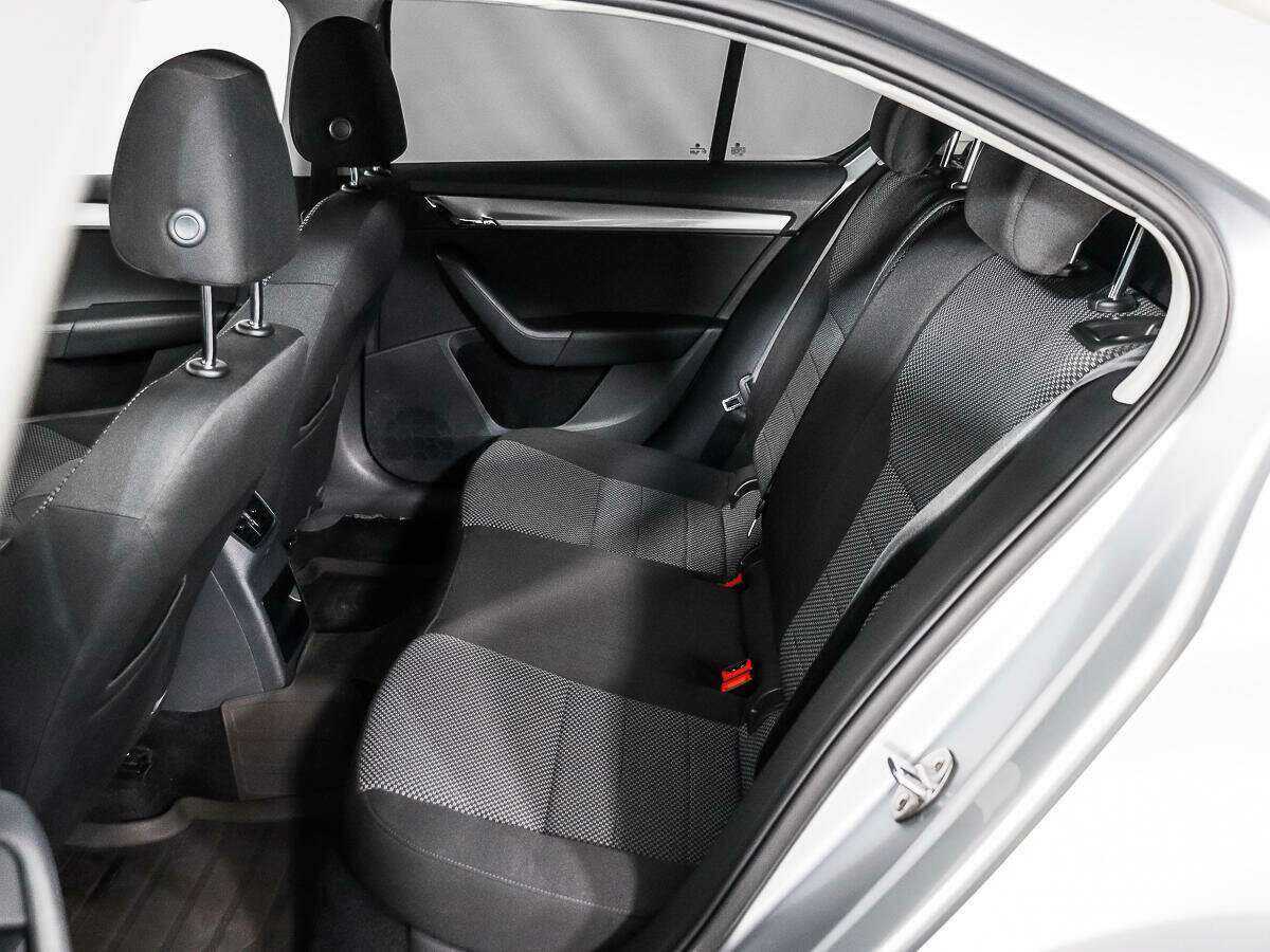 Купить Skoda Octavia с пробегом. Фото: #9