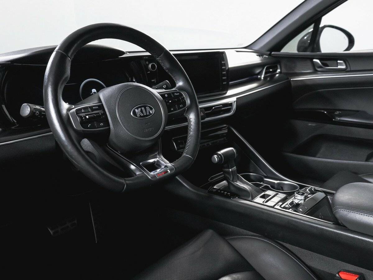 Купить Kia K5 с пробегом. Фото: #13