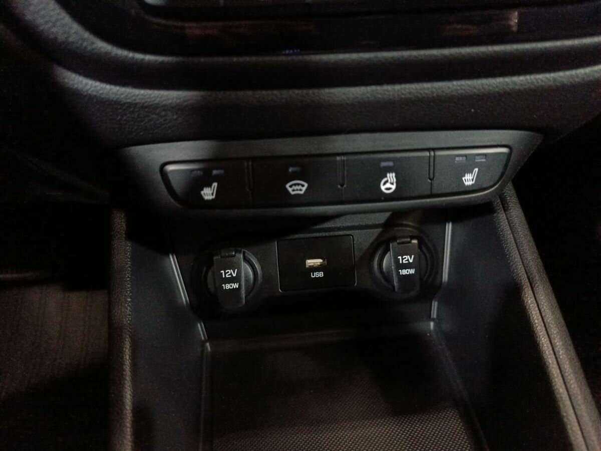 Купить Hyundai Solaris с пробегом. Фото: #14