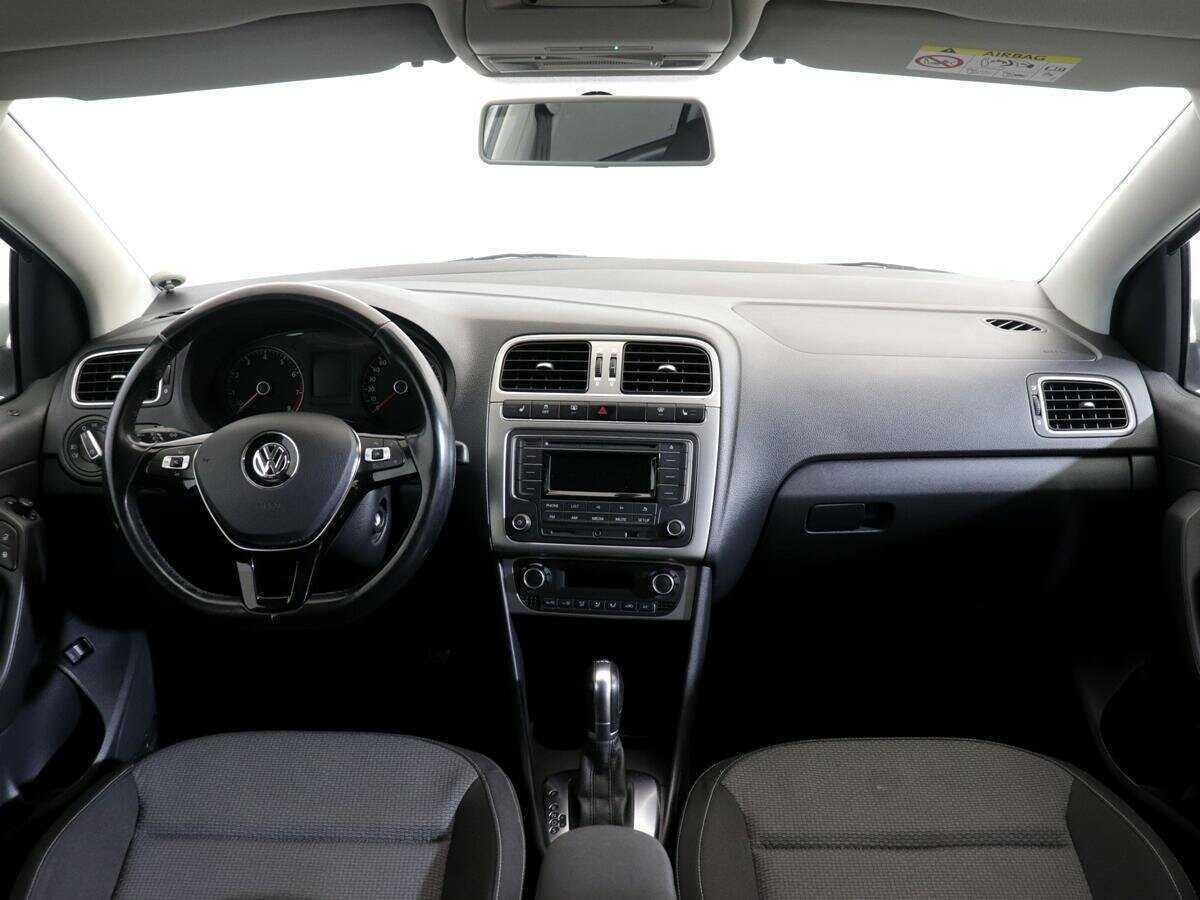 Купить Volkswagen Polo с пробегом. Фото: #11