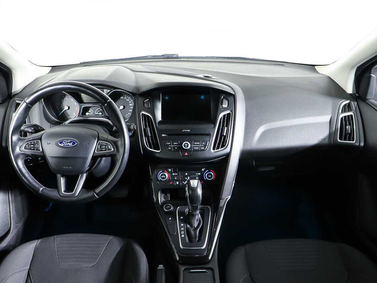 Купить Ford Focus с пробегом. Фото: #10