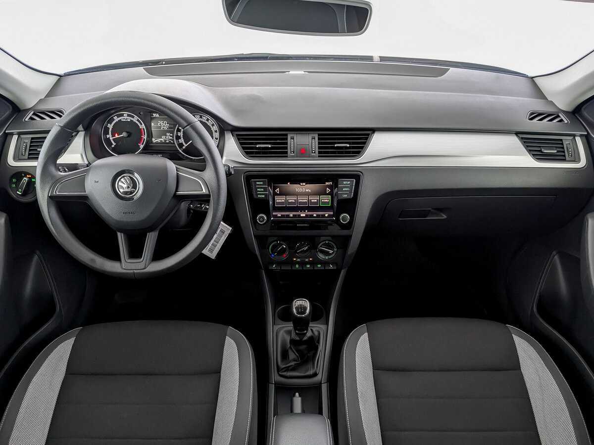 Купить Skoda Rapid с пробегом. Фото: #11