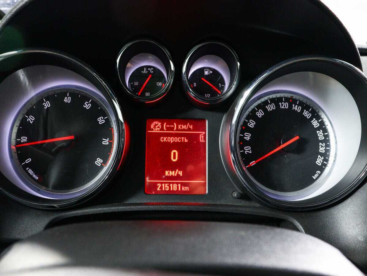 Купить Opel Astra с пробегом. Фото: #8