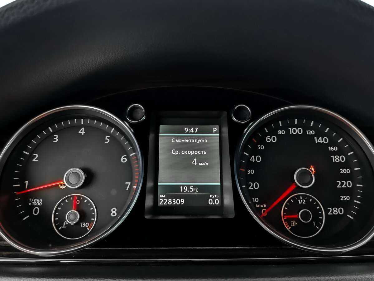 Купить Volkswagen Passat CC с пробегом. Фото: #13