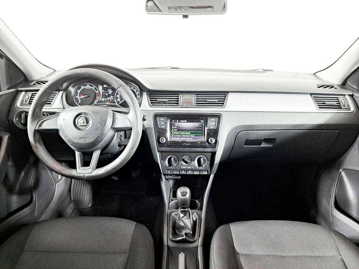 Купить Skoda Rapid с пробегом. Фото: #8