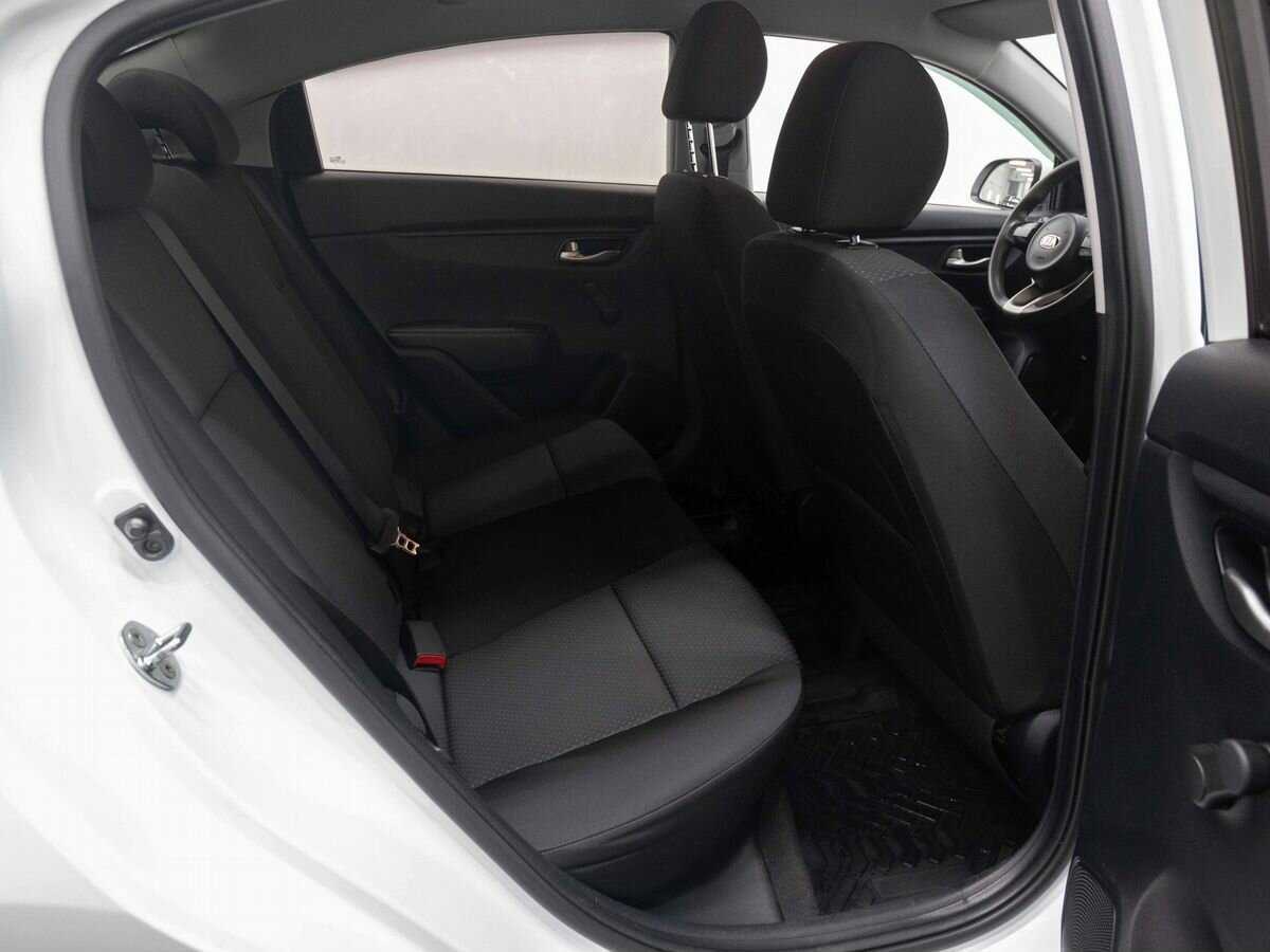 Купить Kia Rio с пробегом. Фото: #11
