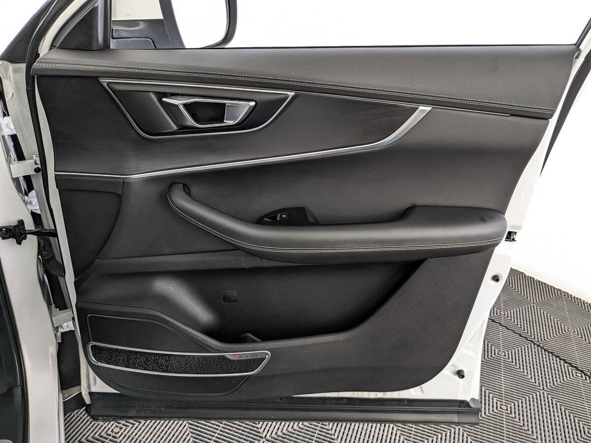 Купить Chery Tiggo 8 с пробегом. Фото: #24