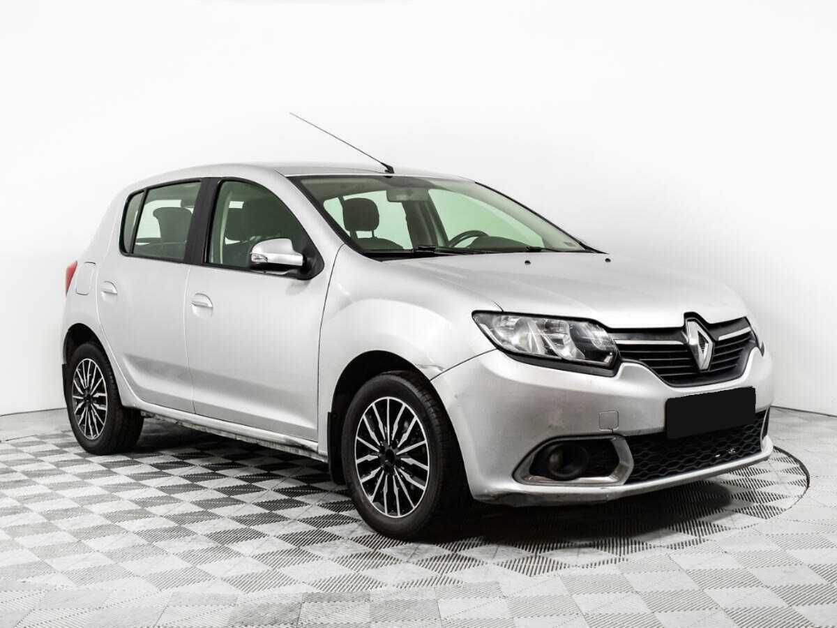 Купить Renault Sandero с пробегом. Фото: #2