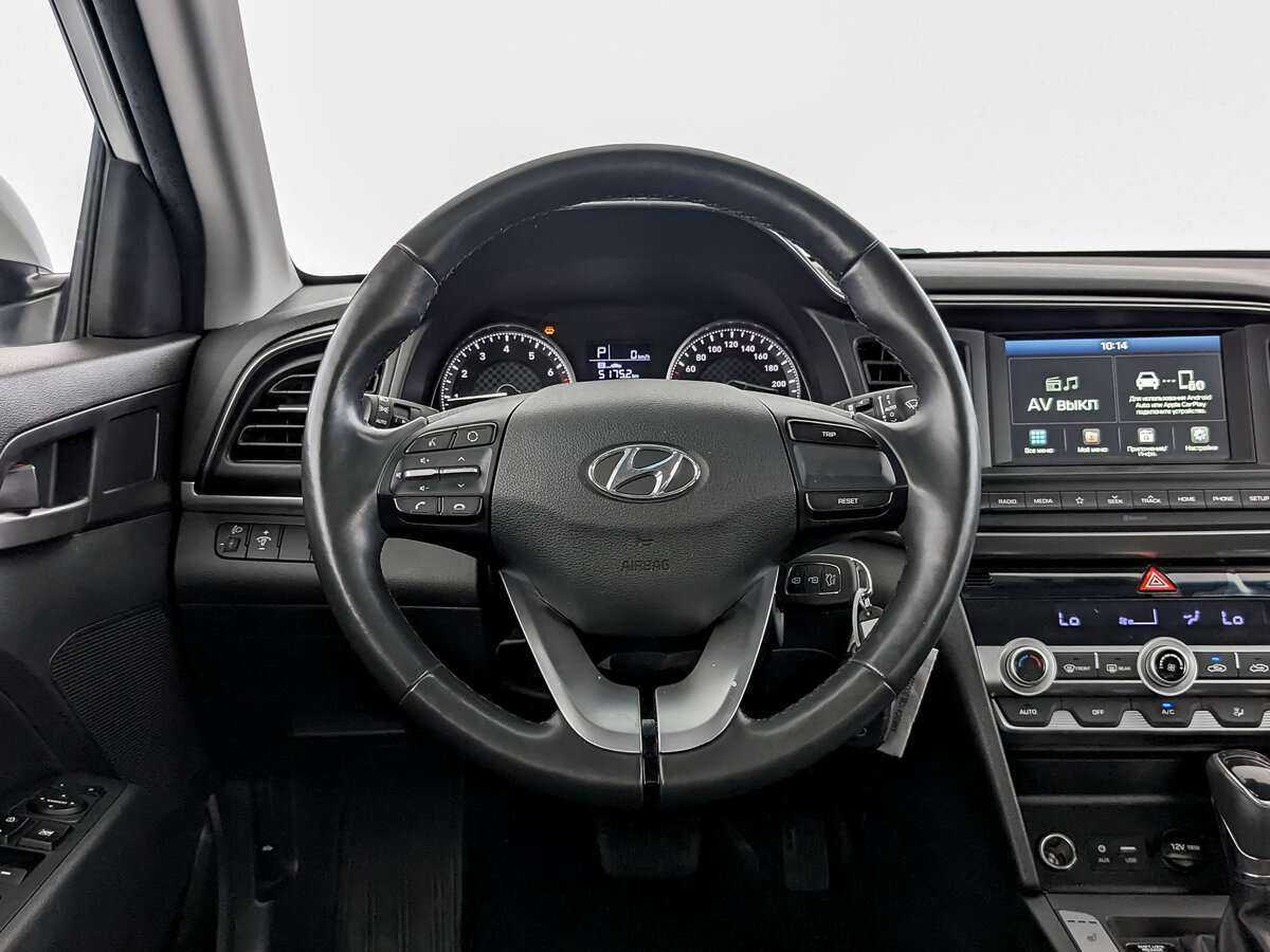 Купить Hyundai Elantra с пробегом. Фото: #16