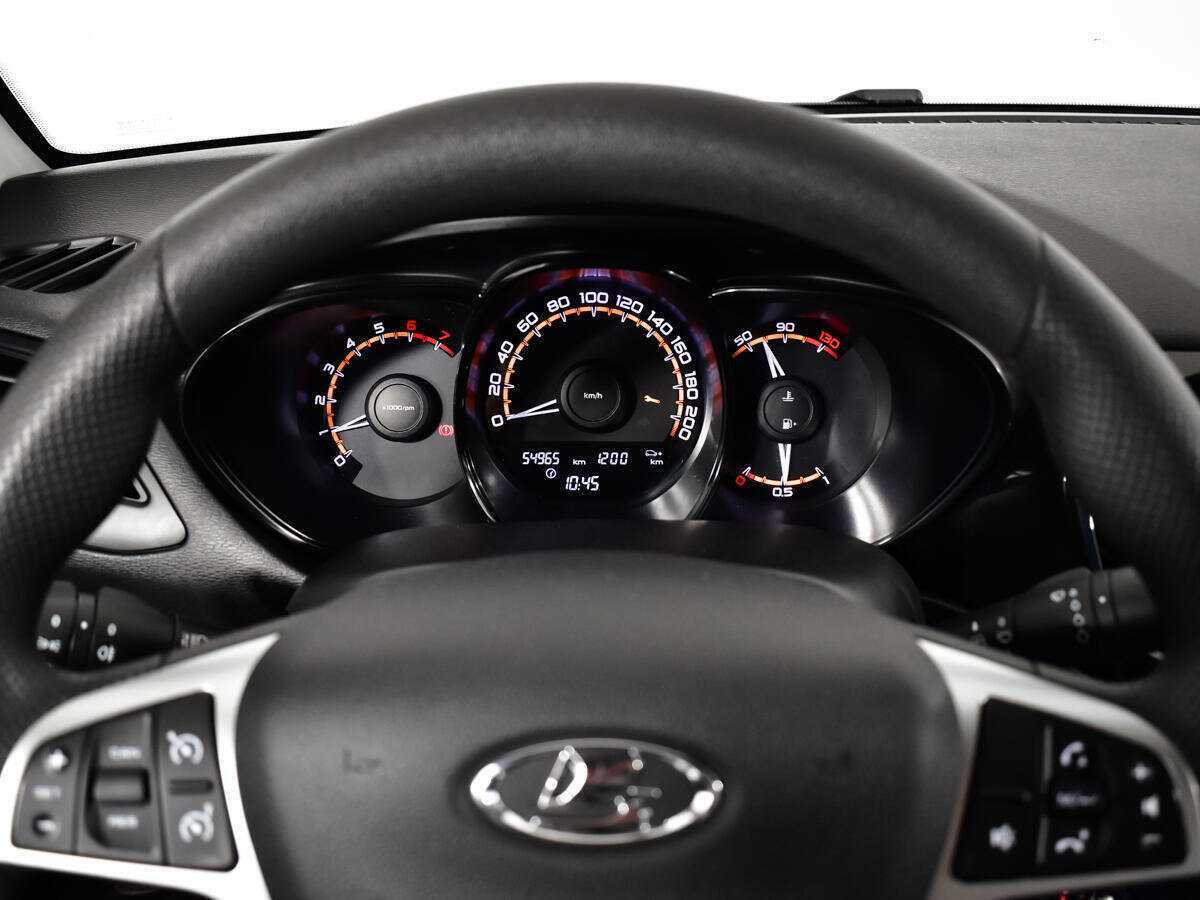 Купить Lada (ВАЗ) Vesta с пробегом. Фото: #10