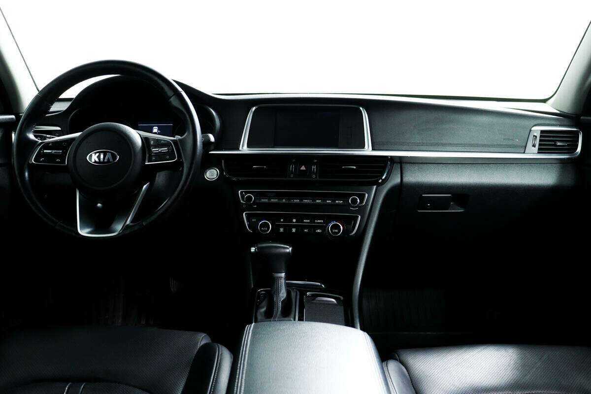 Купить Kia Optima с пробегом. Фото: #10