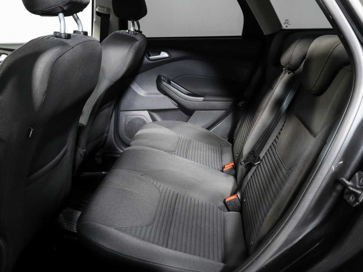 Купить Ford Focus с пробегом. Фото: #9