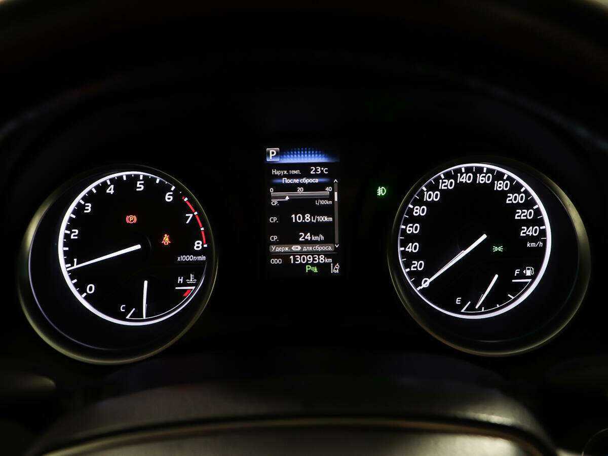 Купить Toyota Camry с пробегом. Фото: #13