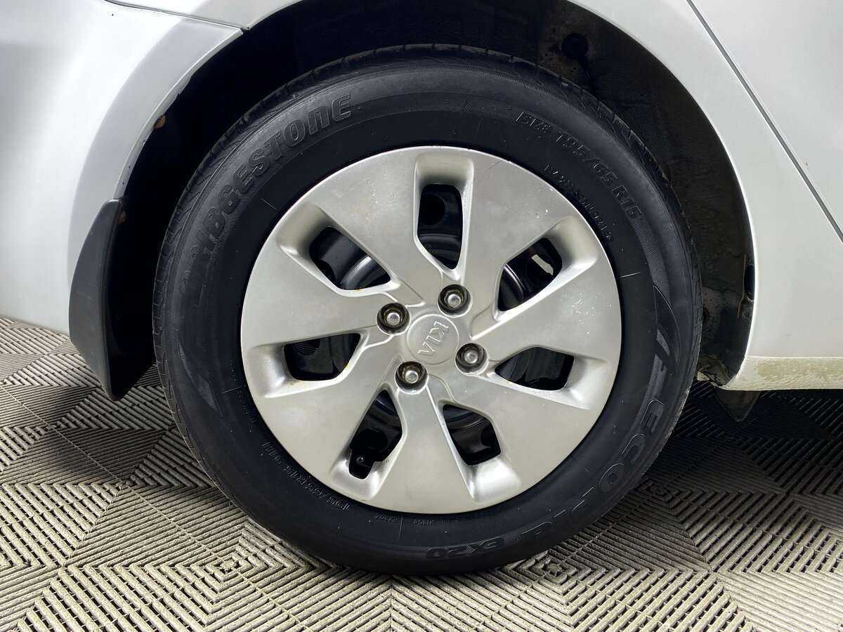 Купить Kia Rio с пробегом. Фото: #18