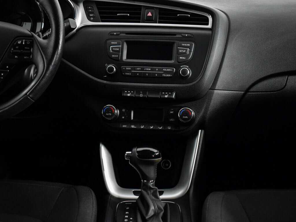 Купить Kia Ceed с пробегом. Фото: #11