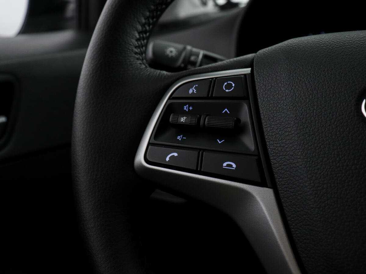 Купить Hyundai Solaris с пробегом. Фото: #13