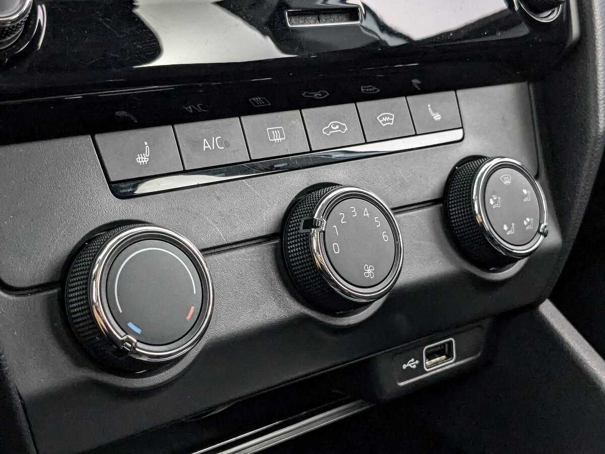 Купить Skoda Octavia с пробегом. Фото: #15