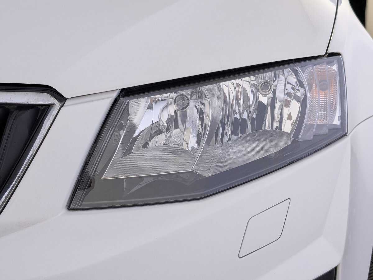 Купить Skoda Octavia с пробегом. Фото: #10