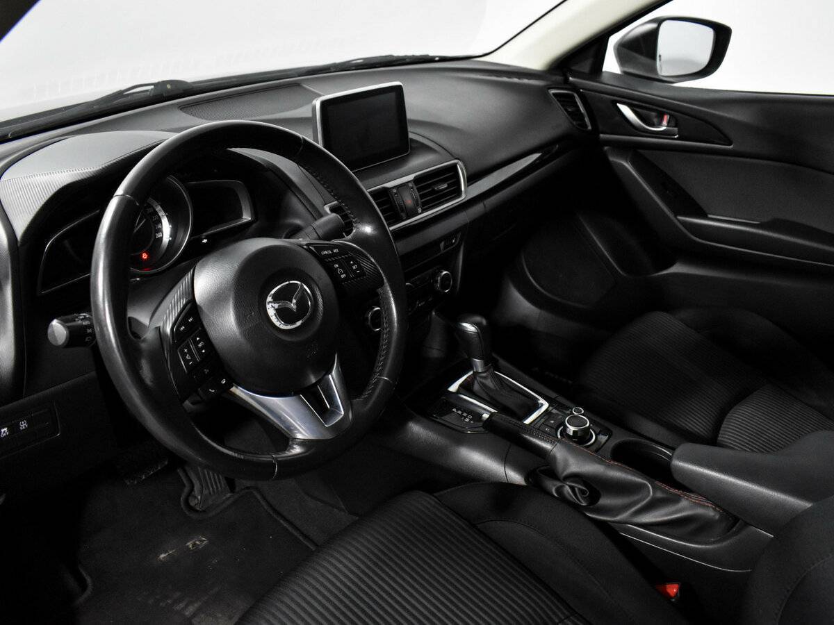 Купить Mazda 3 с пробегом. Фото: #8