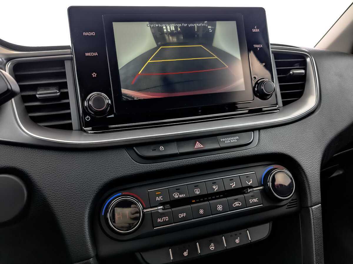 Купить Kia Ceed с пробегом. Фото: #22