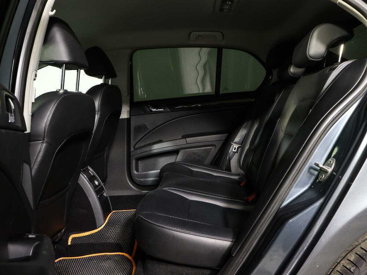 Купить Skoda Superb с пробегом. Фото: #9