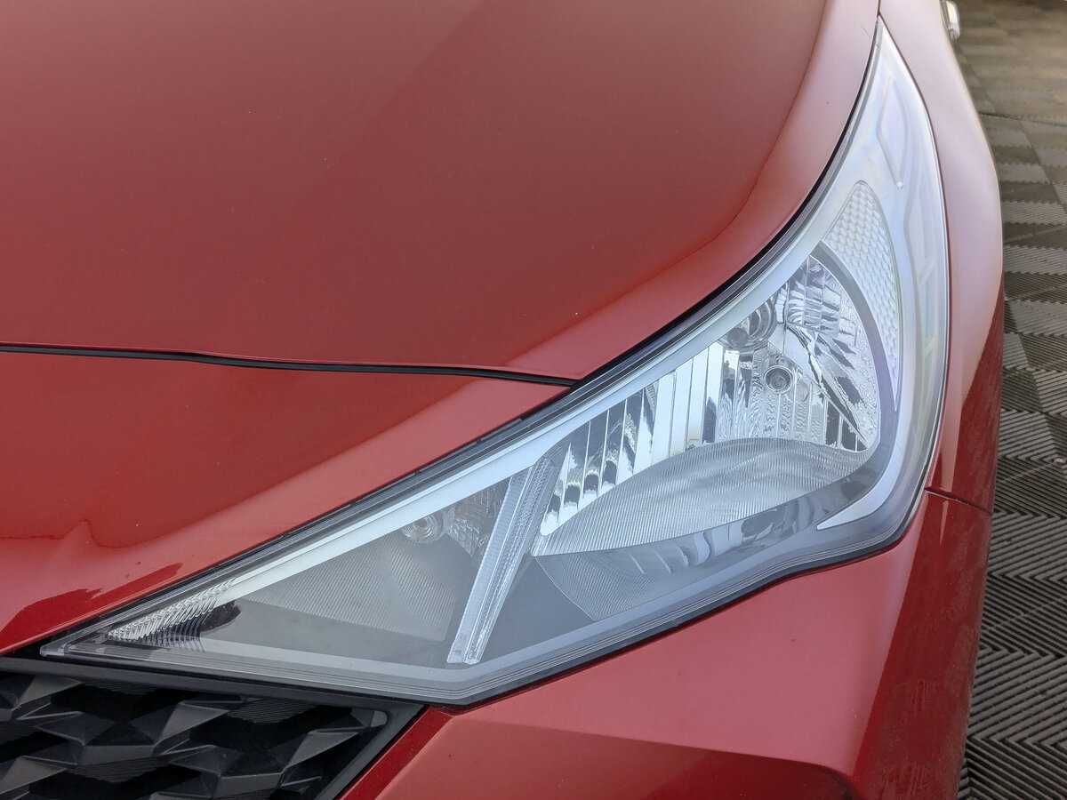 Купить Hyundai Solaris с пробегом. Фото: #10