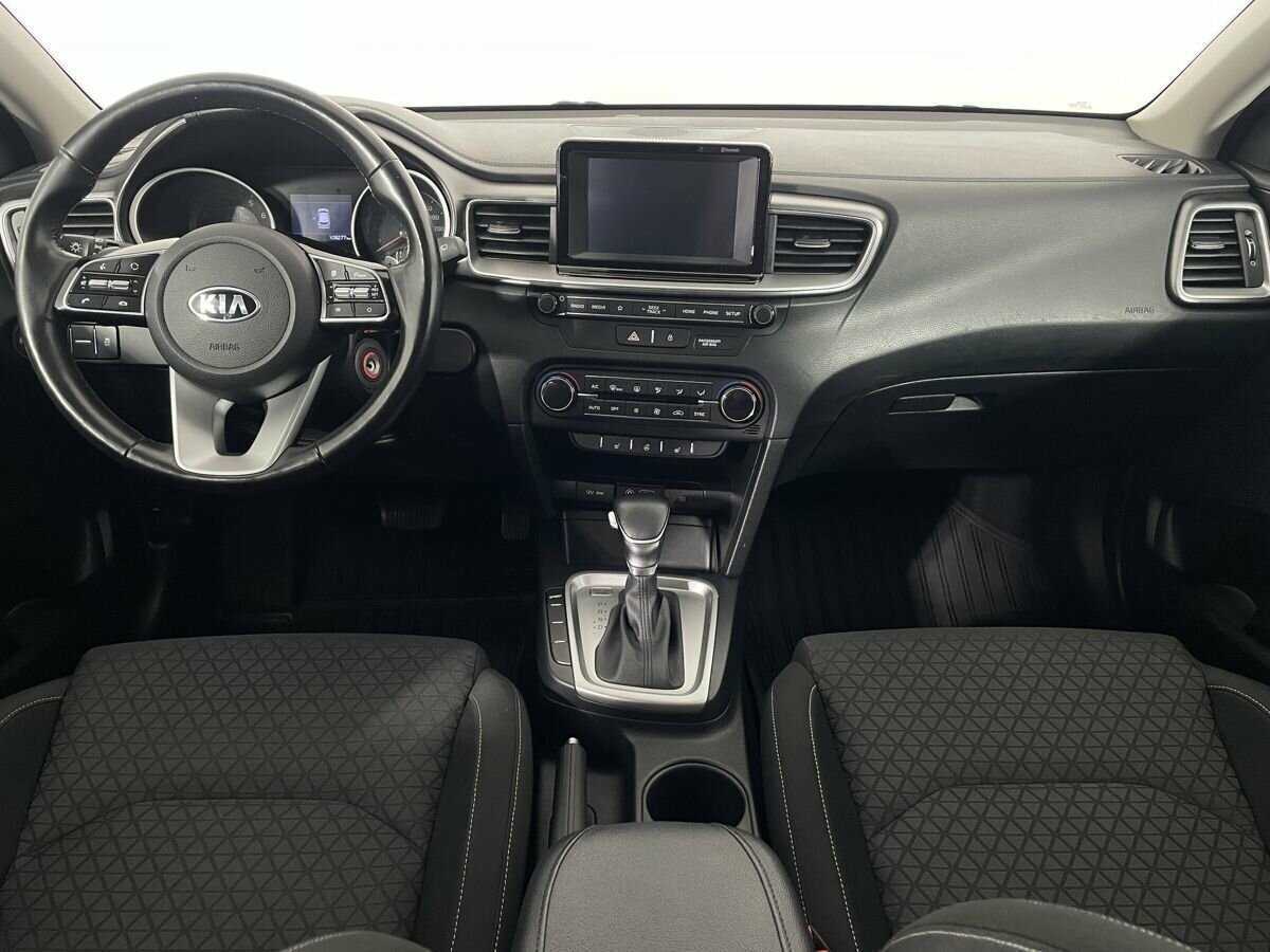 Купить Kia Ceed с пробегом. Фото: #6