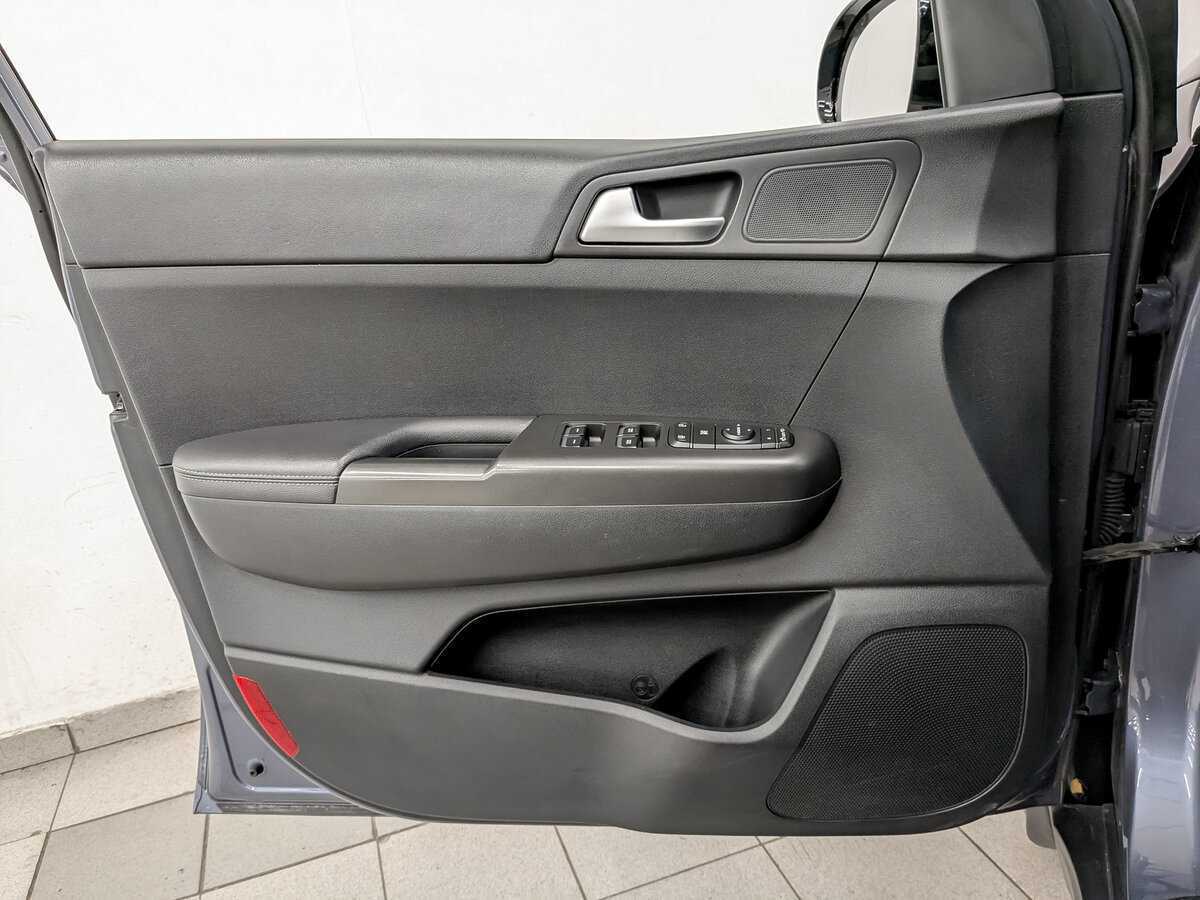 Купить Kia Sportage с пробегом. Фото: #18