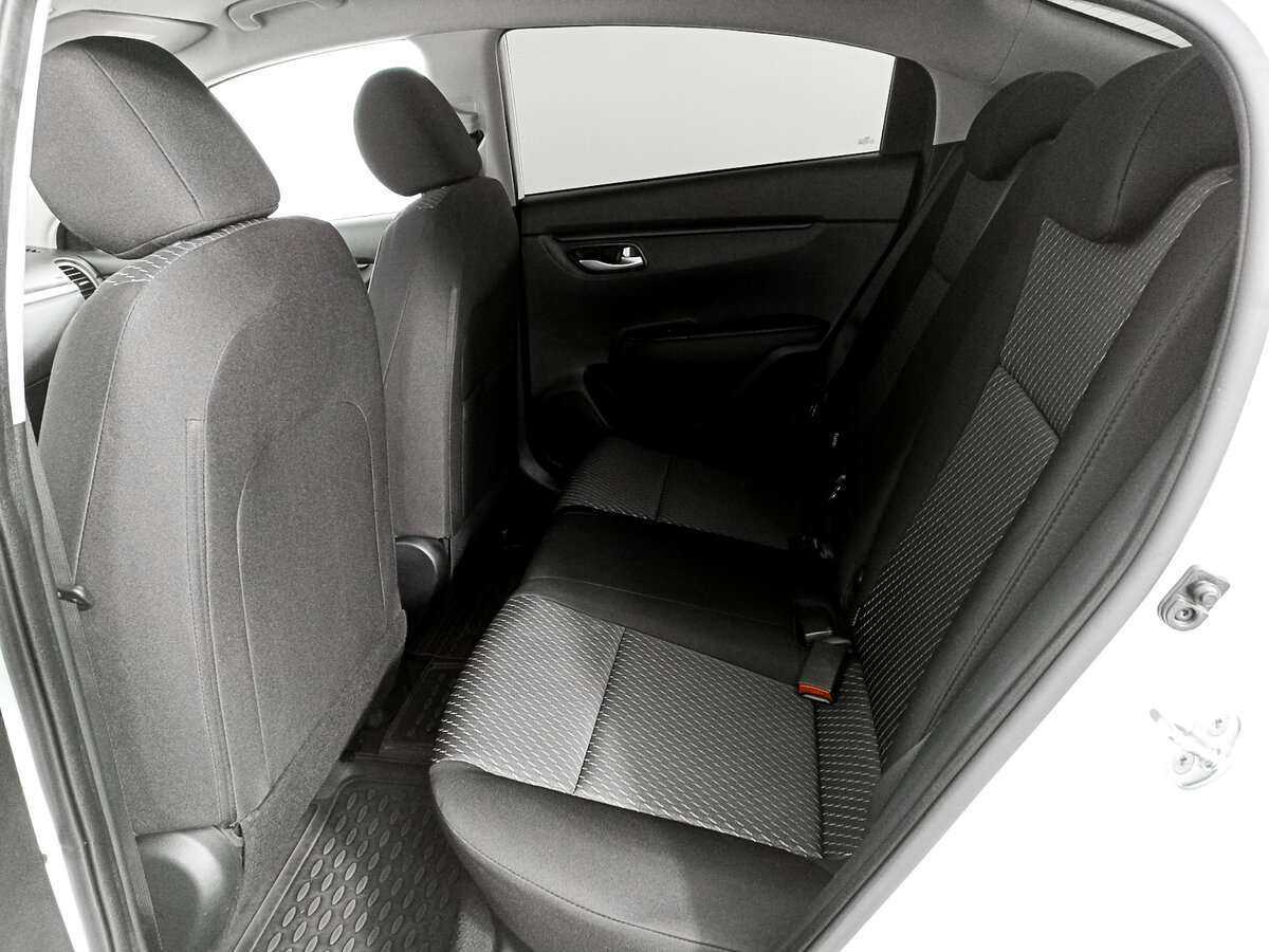 Купить Kia Rio с пробегом. Фото: #9