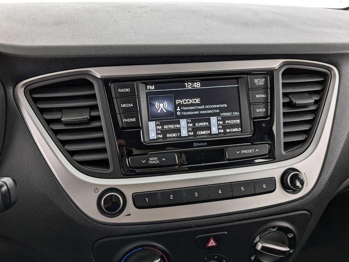 Купить Hyundai Solaris с пробегом. Фото: #20