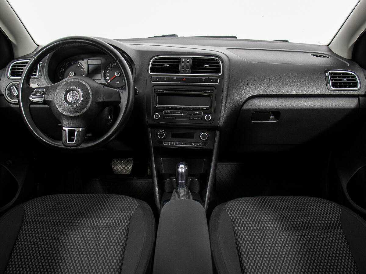Купить Volkswagen Polo с пробегом. Фото: #12