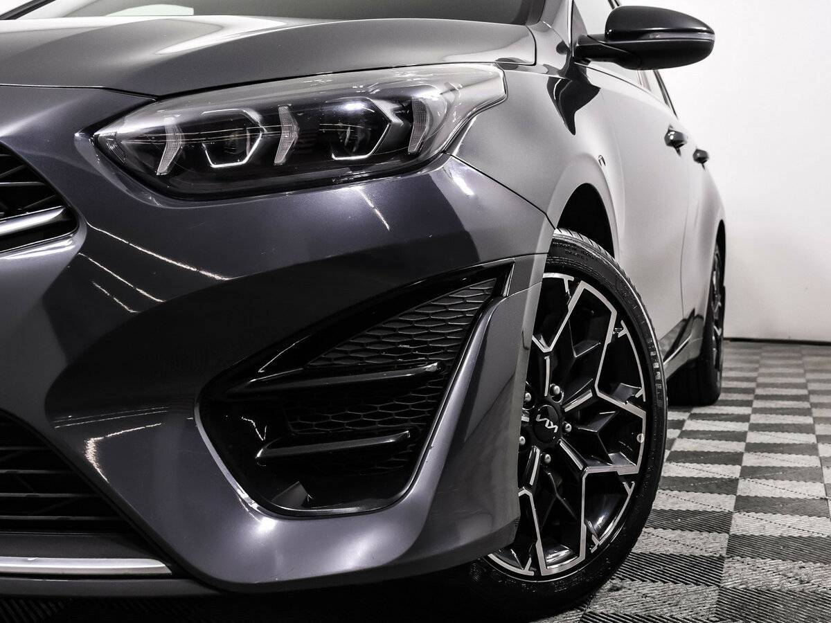 Купить Kia Ceed с пробегом. Фото: #13