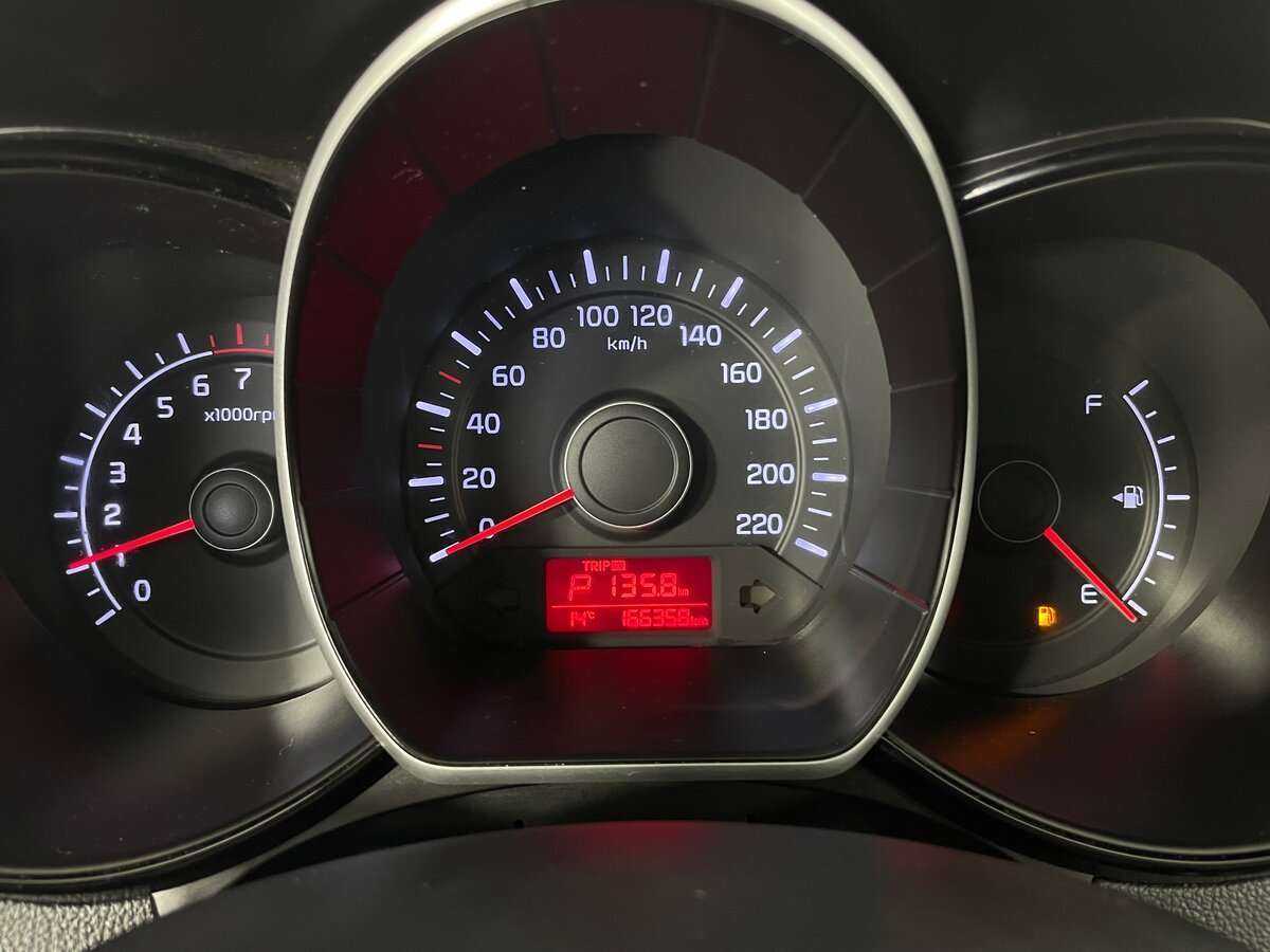 Купить Kia Rio с пробегом. Фото: #11