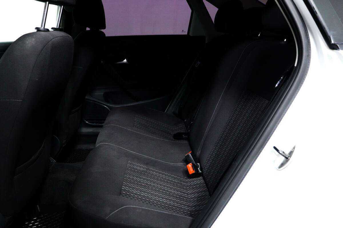 Купить Volkswagen Polo с пробегом. Фото: #11