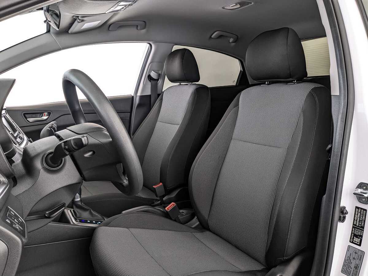 Купить Hyundai Solaris с пробегом. Фото: #14