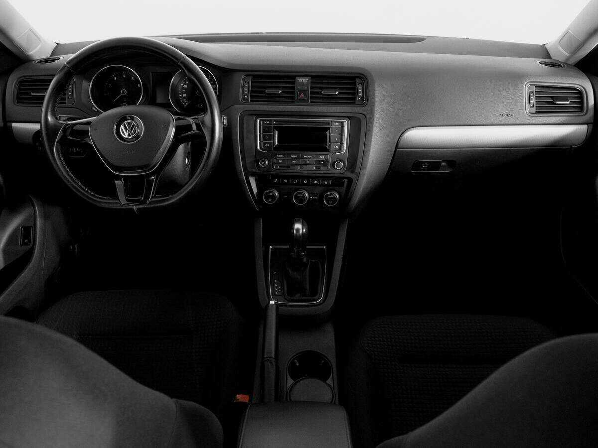 Купить Volkswagen Jetta с пробегом. Фото: #11