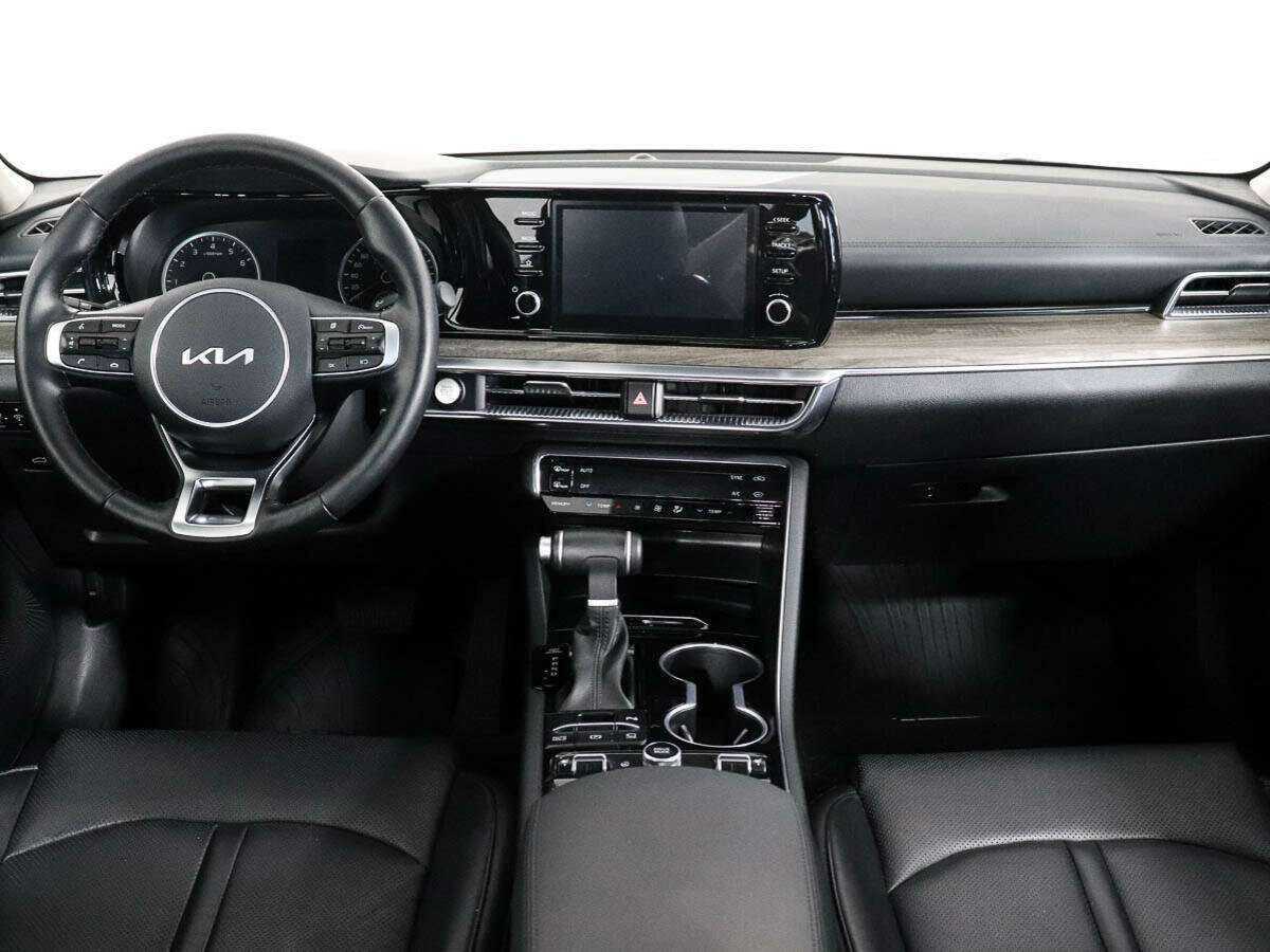 Купить Kia K5 с пробегом. Фото: #10