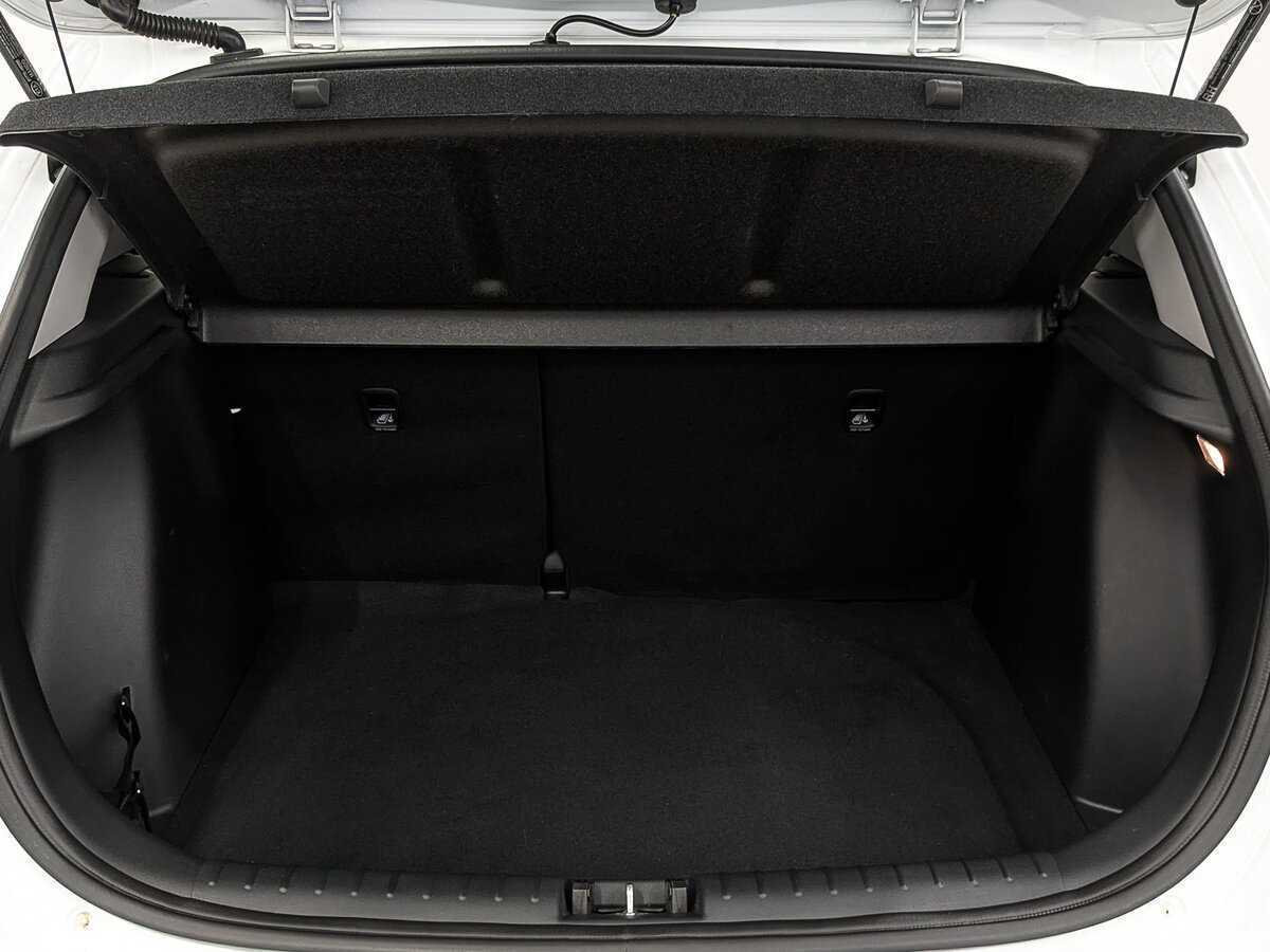 Купить Kia Rio с пробегом. Фото: #9