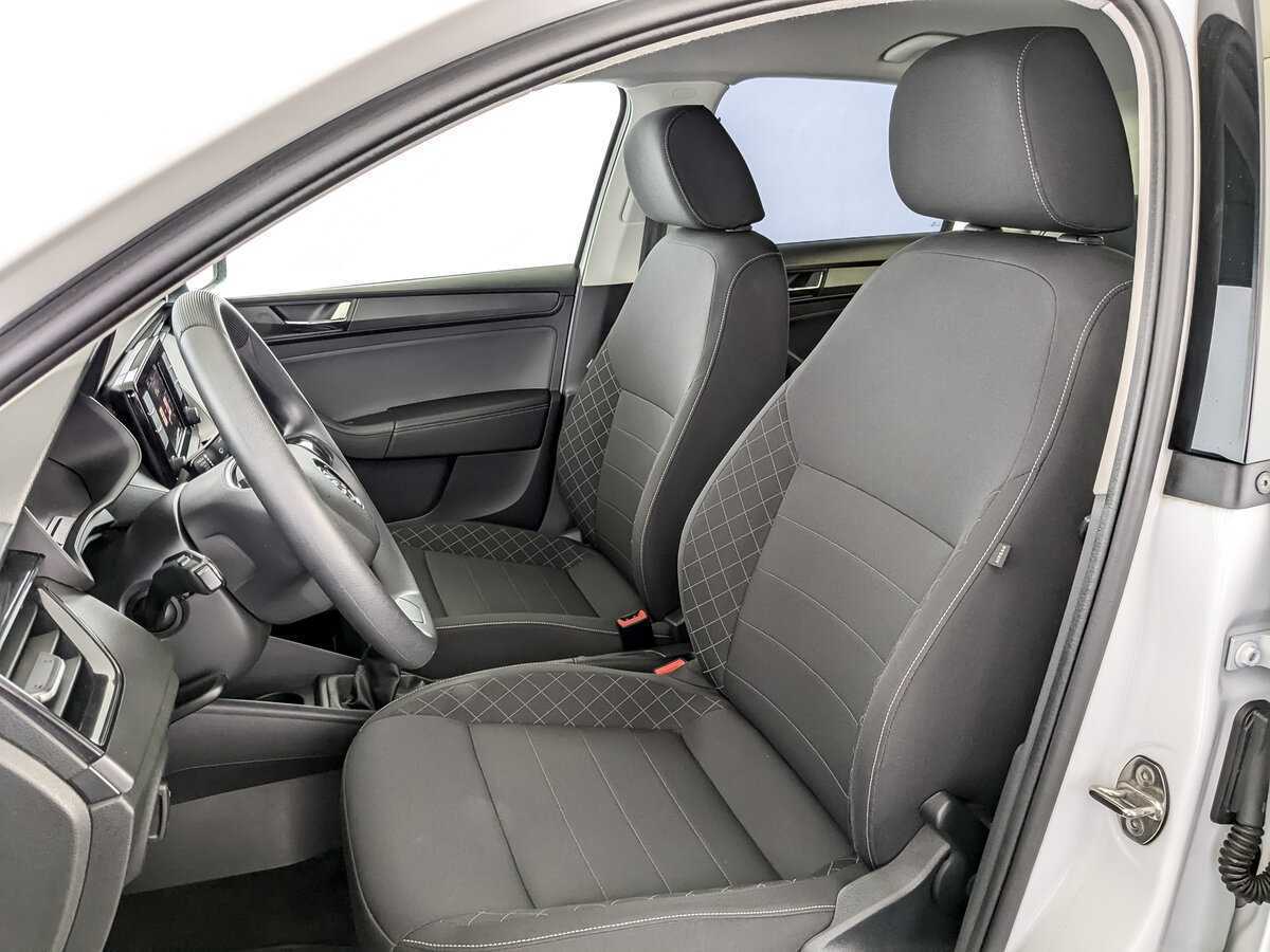 Купить Skoda Rapid с пробегом. Фото: #19
